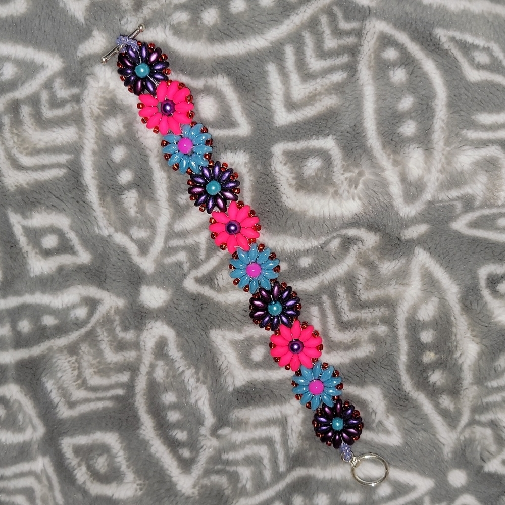 Flower bracelet
